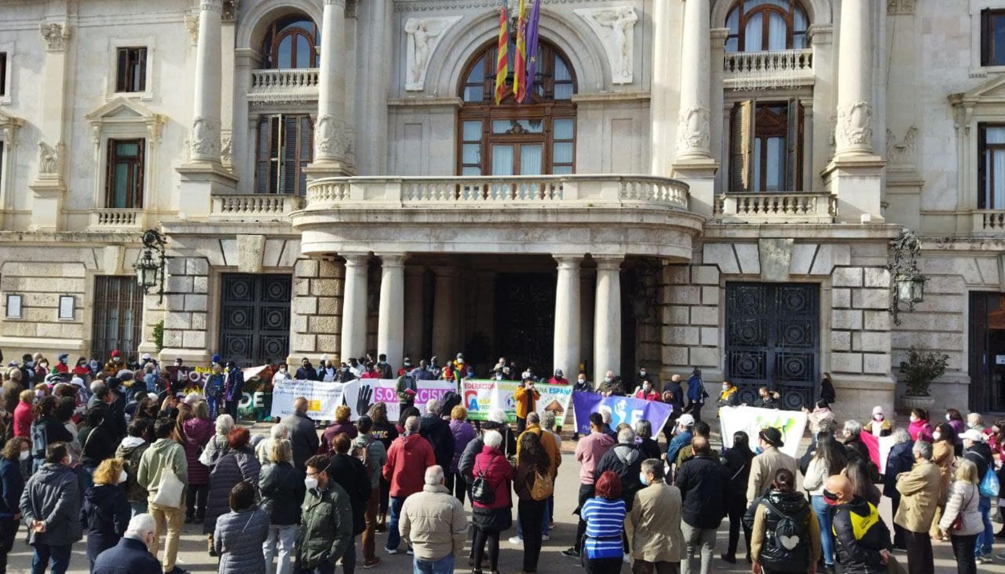 mani acto racista dia reyes valencia
